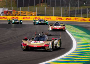 Die beiden Cadillac V-Series.R in Interlagos