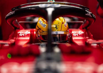 Kann Ferrari-Star Lewis Hamilton bereits in seinem ersten Jahr in Rot den Titel holen?