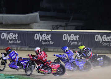 Finale des GP in Riga mit Sieger Bartosz Zmarzlik (blaue Helmfarbe)