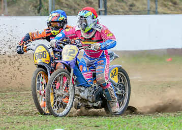 Romano Hummel (l.) gewann in Aduard, Stephan Katt (r.) wurde Sechster