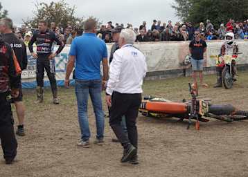 Sinnloser Protest der STCer in Eenrum