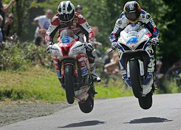 Road Racing in Nordirland at its best
