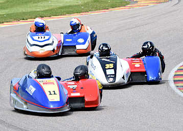 Venus/Sedlacek (11) im Kampf mit Werkstetter/Pirat (35) und Cable/Richardson (111)