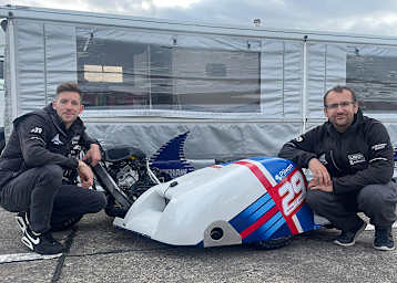 Stephen Kershaw (li.) und Stuart Clark