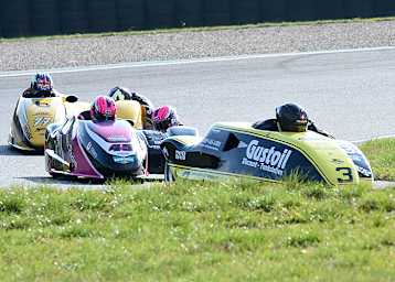 Schlosser/Schmidt vor Payne/Rousseau und Reeves/Wilkes