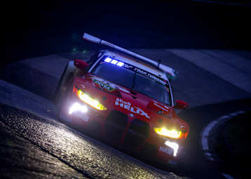 Der RMG BMW grüßt weiterhin von der Spitze