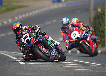 Die Top-3 im zweiten Superstock-Rennen: Davey Todd vor Dean Harrison und Peter Hickman