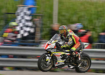 Dieses Jahr fällt die Zielflagge zum letzten Mal für die IRRC Superbike