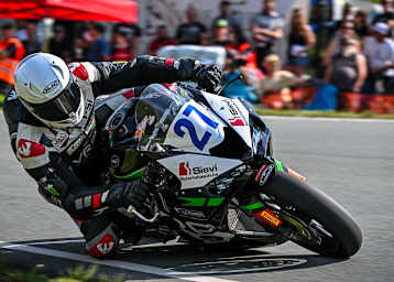 Rico Vetter: Bester deutschsprachiger Pilot in der IRRC Supersport