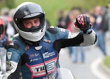 Publikumsliebling David Datzer steigt wieder aufs Motorrad