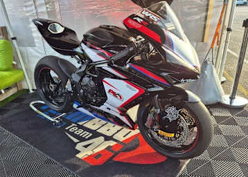 Flembbo präsentierte die MV Agusta F3 bereits in Magny-Cours