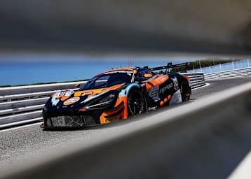 Marcin Kirchhöfer im McLaren auf Pole