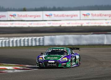 Eastalent Racing beim GT World Challenge Europe-Debüt auf dem Nürburgring