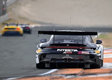 Bastian Buus zeigt der Konkurrenz sein Heck