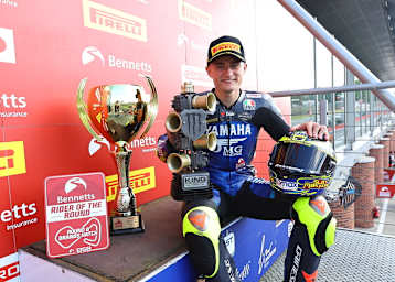 Ryan Vickers gelang in Brands Hatch das Triple