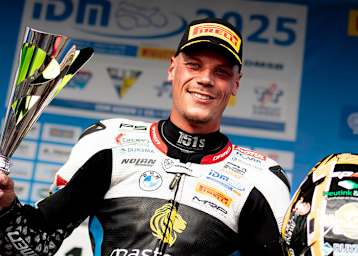 Ricardo Brink erweitert Pokalsammlung