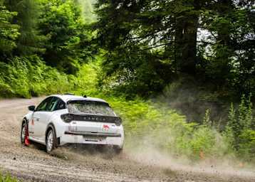 Testdebüt des Lancia Ypsilon HP-Rallye: Erste Feinschliffe durch Miki-Biasion-Know-how