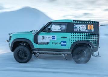 300 PS-Defender: Einsatzgerät in einer eigenen Meisterschaft