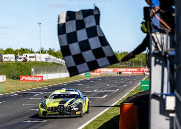 Sieg für SR Motorsport by Schnitzelalm in Oschersleben