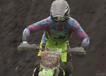 Romain Febvre gewann den ersten Lauf in Lugo