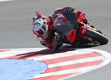 Beweis des Vertrauens: Auch der scheidende Bastianini testete eine neue Verkleidung