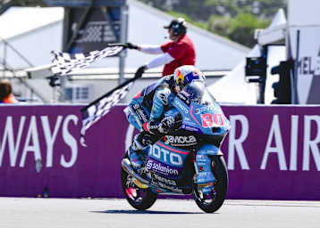 Zieldurchfahrt für den dominierenden David Alonso