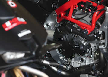 Einen geschraubten Rahmen wie bei der Bimota KB998 sieht man selten