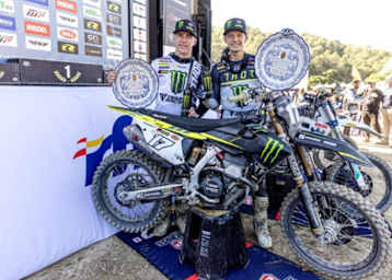 Die beiden Triumph Werksfahrer Mikkel Haarup und Camden Mc Lellan erreichten in Talavera das Podium