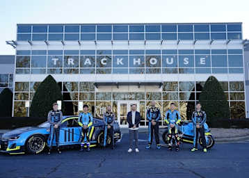 Trackhouse Racing: Mit drei Autos in der Nascar und zwei MotoGP-Bikes geht es ins Jahr 2025