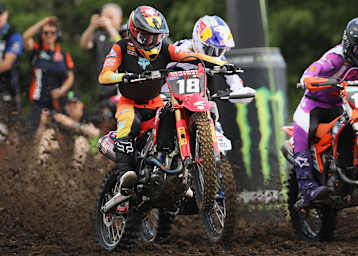 Valerio Lata gewann das MX2 Qualifikationsrennen im Talkessel