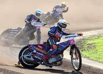 Andzejs Lebedevs (vorne) fuhr überragend