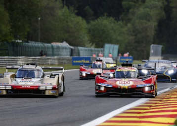 Porsche 963 (li.) und Ferrari 499P machten in Spa die Pace