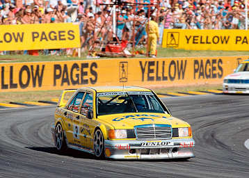 Unter Mercedes-Fans Kult: der gelbe 190 Evo II im Camel-Design.