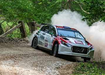 Titelverteidiger Hayden Paddon aus Neuseeland