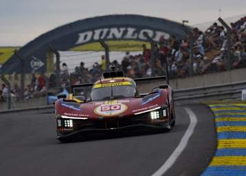 Liegt in Le Mans an der Spitze: Der Werks-Ferrari 499P