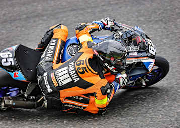 Daniel Rubin auf der Yamaha R1 von Motobox Kremer