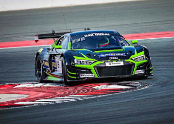 Der Sainteloc Racing Audi nimmt die 24h Dubai von der Pole-Position auf