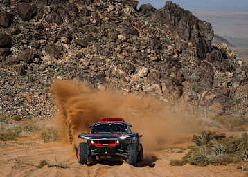 Carlos Sainz blieb Leader