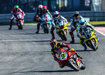 Alle mir nach...Tulovic (#3) gewinnt zwei mal