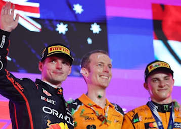 Oscar Piastri (r.) gewann den GP von Saudi-Arabien, Max Verstappen wurde Zweiter