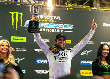 Jordon Smith gewann das Triple Crown Event von Glendale