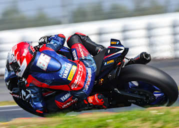 Der Niederländer Twan Smits (Yamaha) gewann das Rennen 1 der Supersportler auf dem Nürburgring