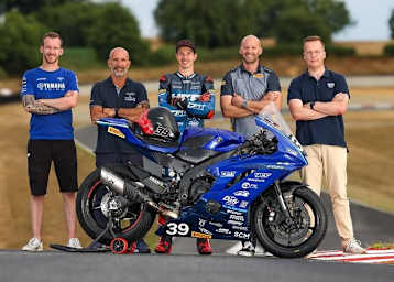 Wildcard in Magny-Cours: GMT94 mit drei Yamaha R9