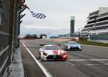 Herzschlagfinale um Rennsieg und Titelgewinn im GTC Race