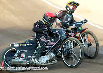 Tai Woffinden (rot) hat schwierige Jahre hinter sich