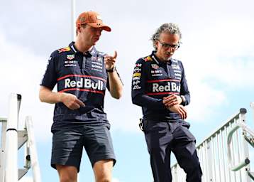 Max Verstappen und Red Bull Racing-Teamchef Laurent Mekies