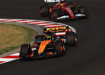 Lando Norris vor Lewis Hamilton