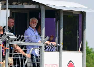 Präsident mit Herz: Petr Pavel schießt SBK-Fotos für den guten Zweck  