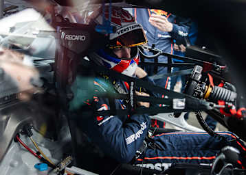 Max Verstappen testet in Estoril einen Mercedes-AMG GT3