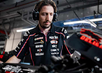 Aprilia-Renningenieur Pasquale Valente hat einen sehr wichtigen Job